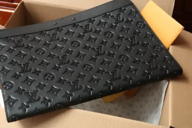 LV Clutch Bags 4206A-0854
