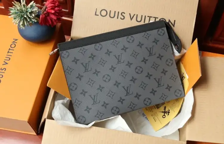 LV Clutch Bags 4206A-0858