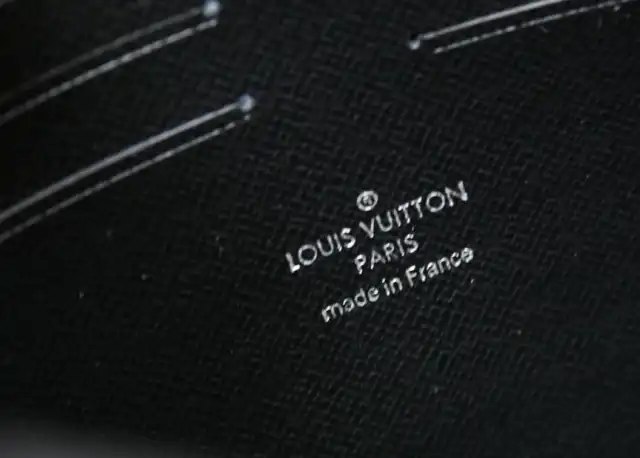 LV Clutch Bags 4206A-0858