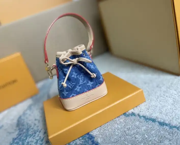 LV Bucket Bags 4206A-1258