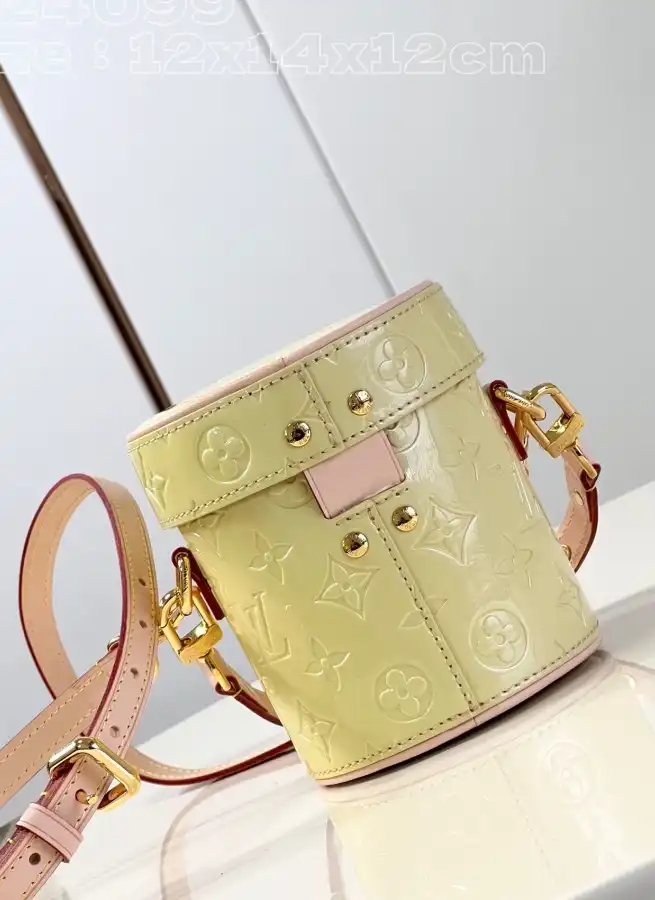 LV Round Bags 4206A-1279
