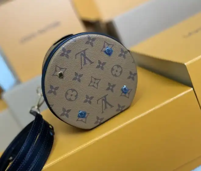 LV Round Bags 4206A-1391