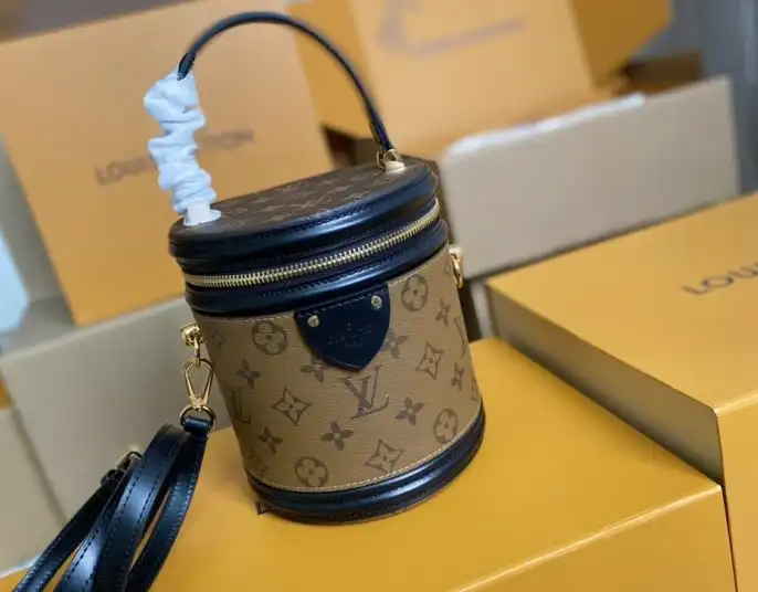 LV Round Bags 4206A-1391