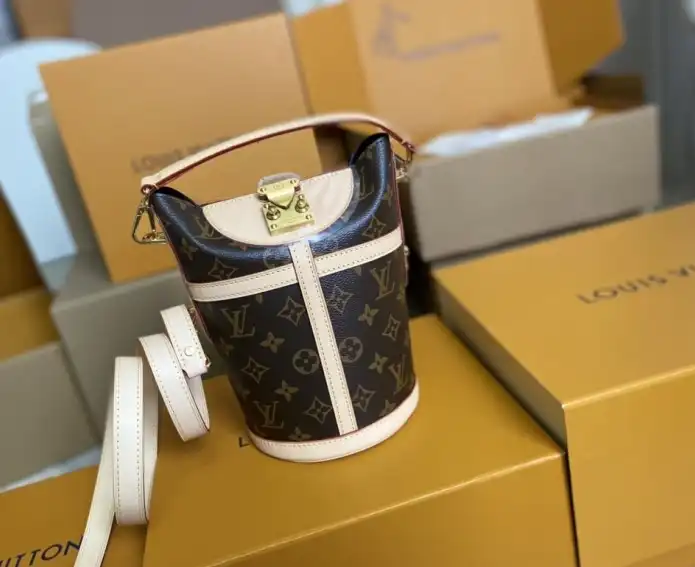 LV Round Bags 4206A-1392