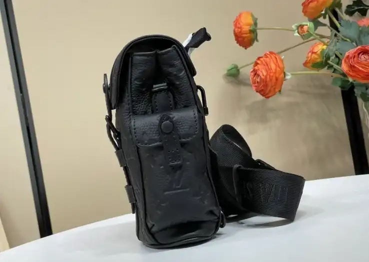 LV Backpacks 4206A-2656