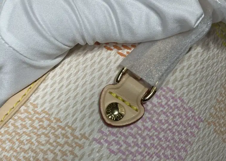 LV Shopping Bags 4206A-2664