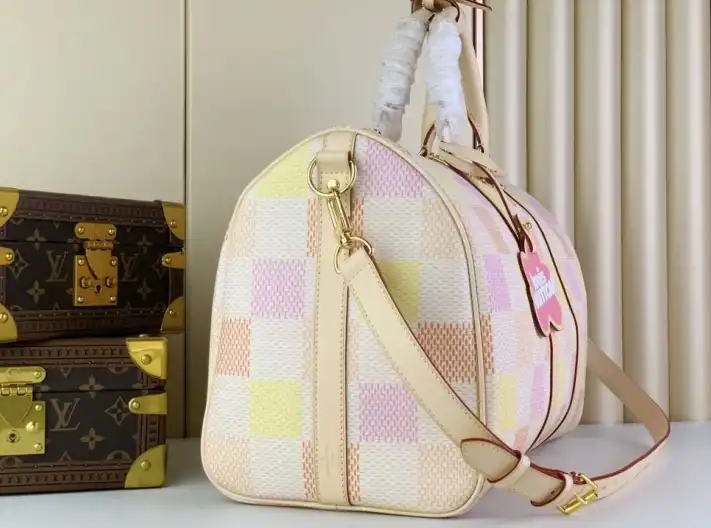 LV Travel Bags 4206A-2681
