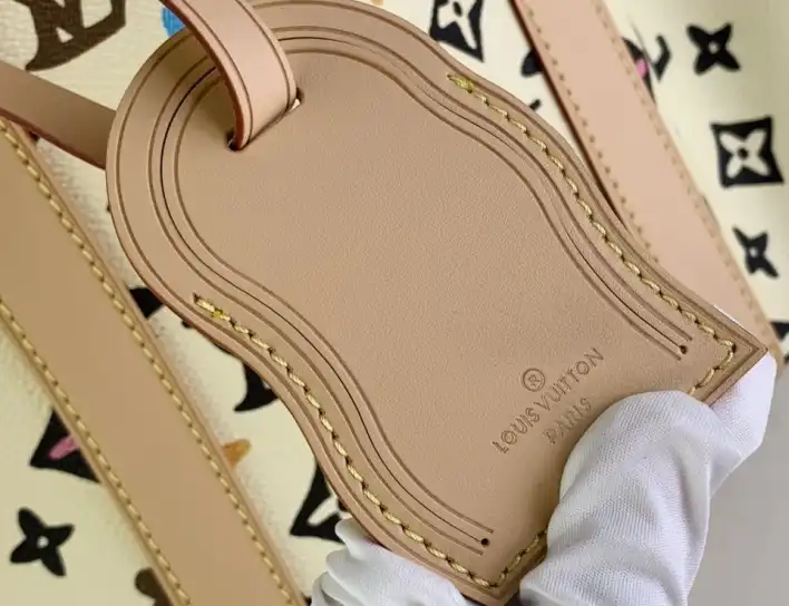 LV Travel Bags 4206A-2682