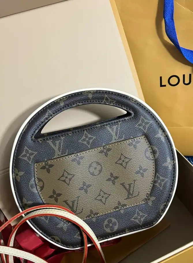 LV Round Bags 4206A-2686