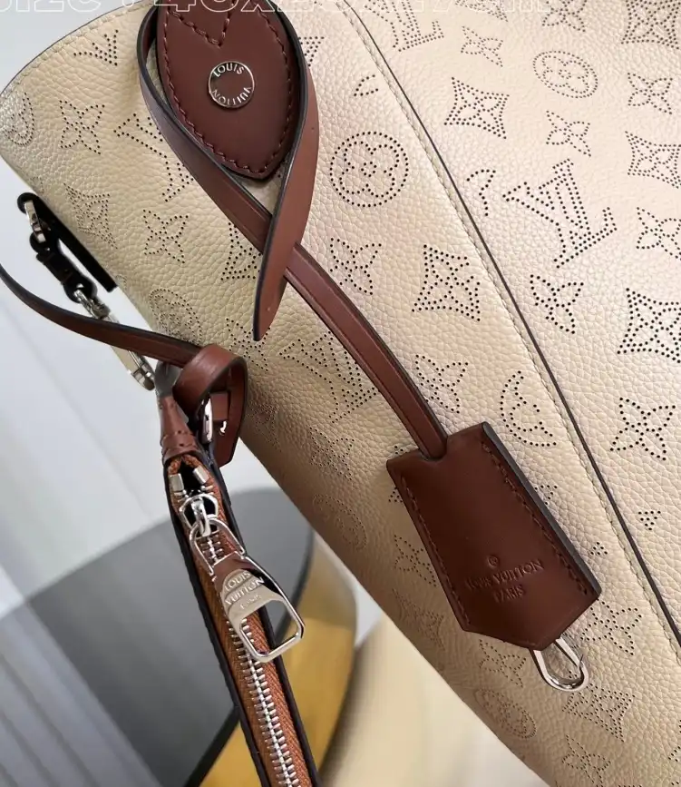LV Shopping Bags 4206A-2723