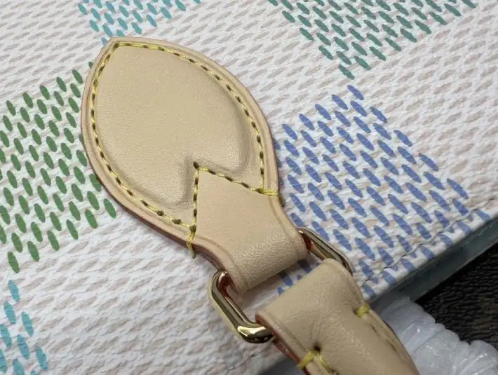 LV Shopping Bags 4206A-2871