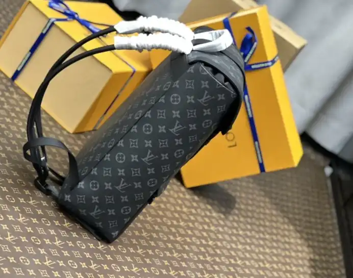 LV Backpacks 4206A-3301