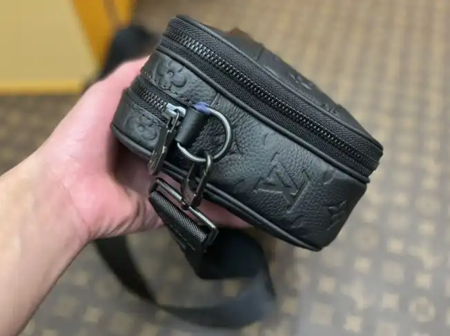 LV Satchel bags 4206A-3303