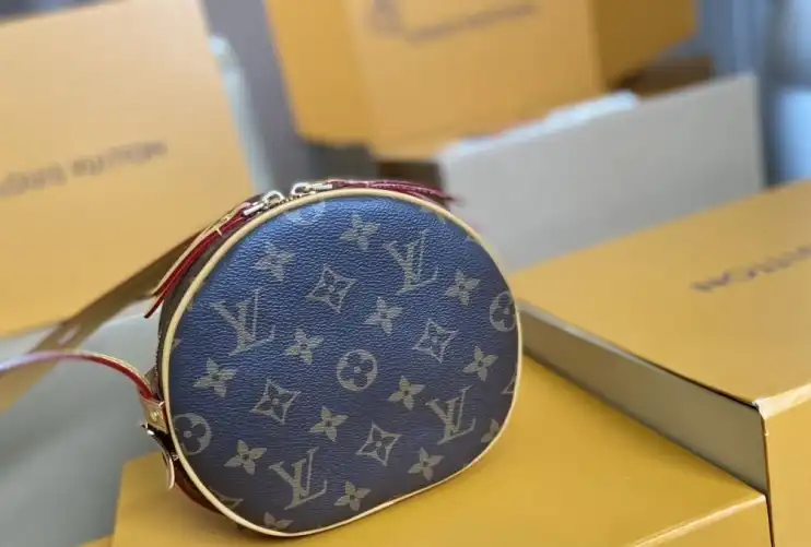 LV Round Bags 4206A-3305