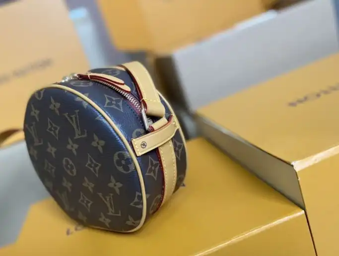 LV Round Bags 4206A-3305