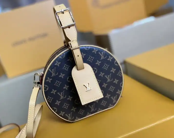 LV Round Bags 4206A-3307