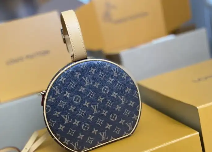 LV Round Bags 4206A-3307