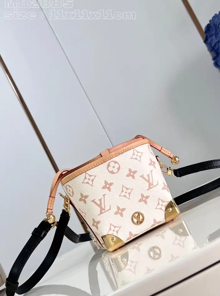 LV Bucket Bags 4206A-3470