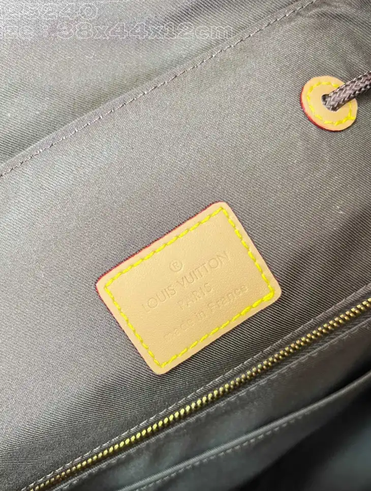 LV Backpacks 4206A-3482
