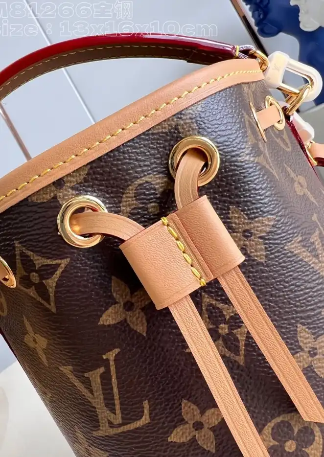 LV Bucket Bags 4206A-3483