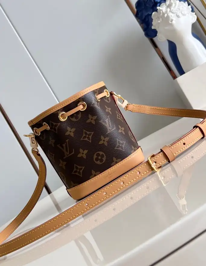 LV Bucket Bags 4206A-3483