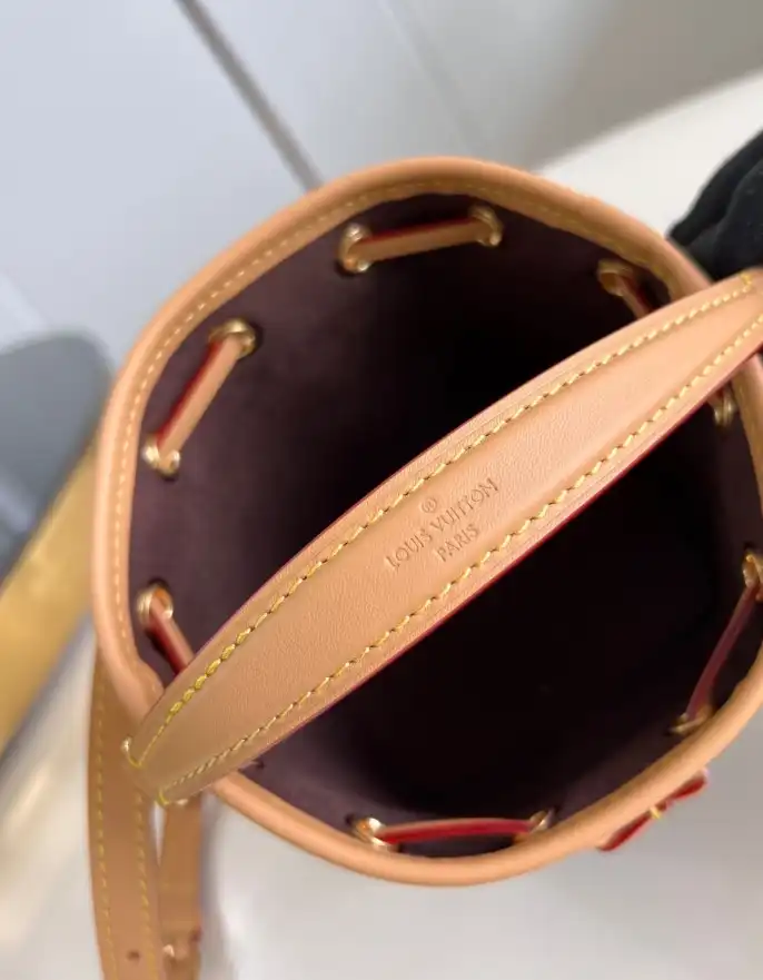 LV Bucket Bags 4206A-3483