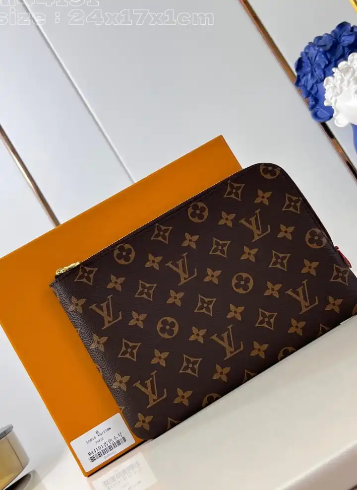 LV Clutch Bags 4206A-3493