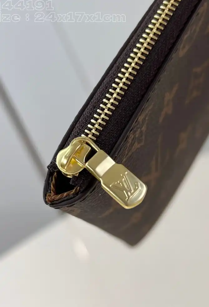 LV Clutch Bags 4206A-3493