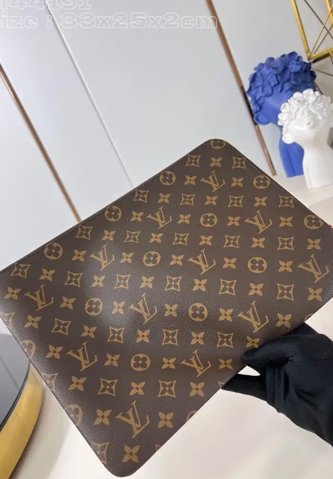 LV Clutch Bags 4206A-3494
