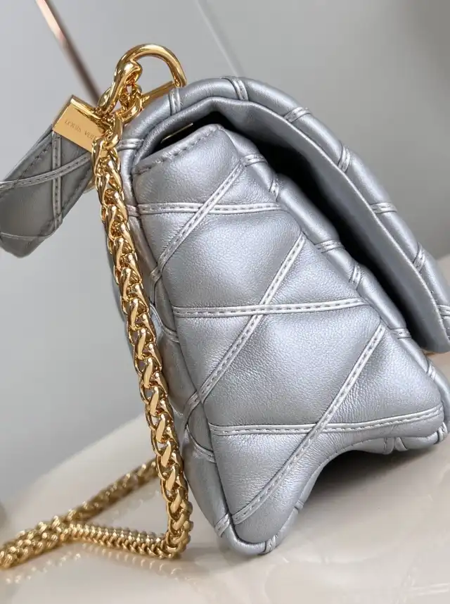 lv twist De*1m bags 4206a-3504