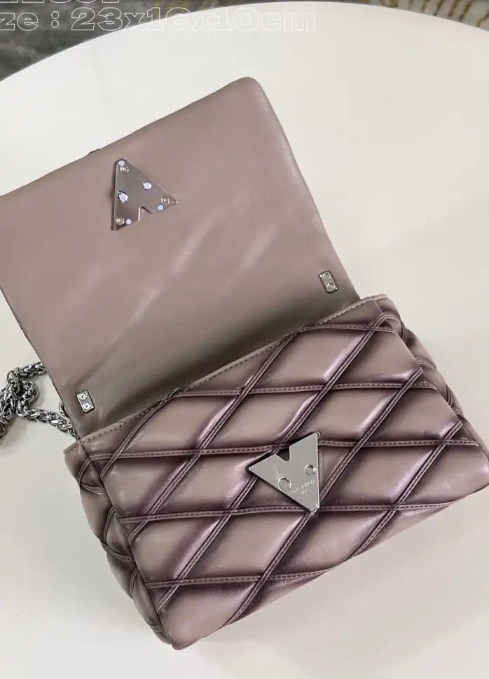 lv twist De*1m bags 4206a-3505
