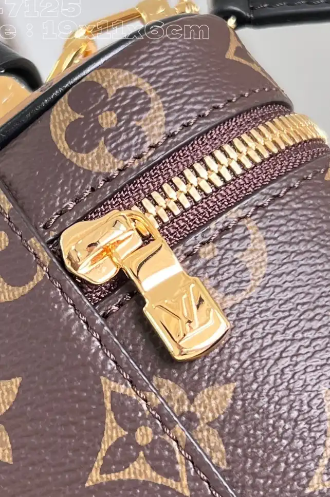 LV Cosmetic Bags 4206A-3535
