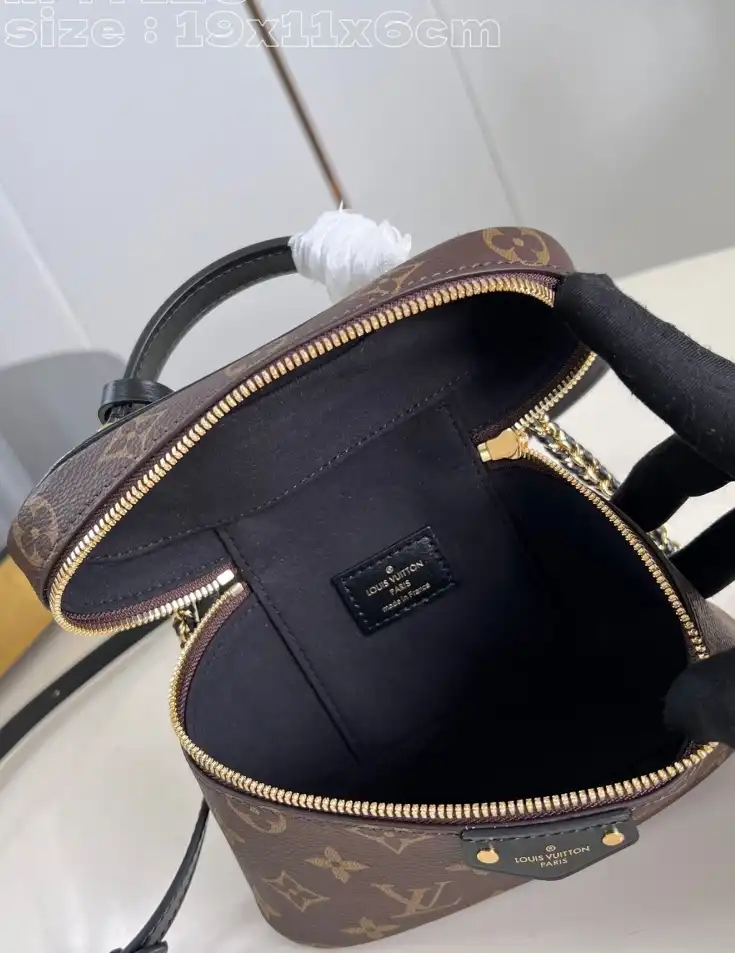 LV Cosmetic Bags 4206A-3535