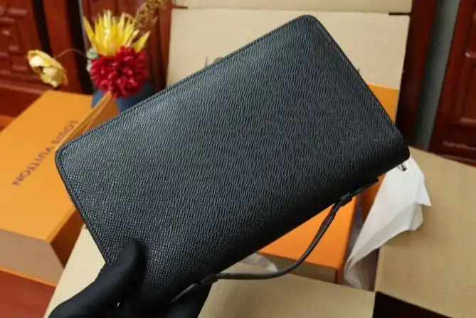 LV Clutch Bags 4206A-3682