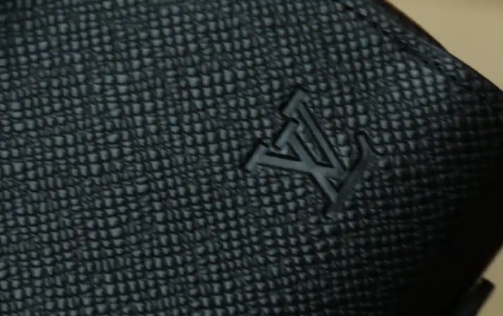 LV Clutch Bags 4206A-3682