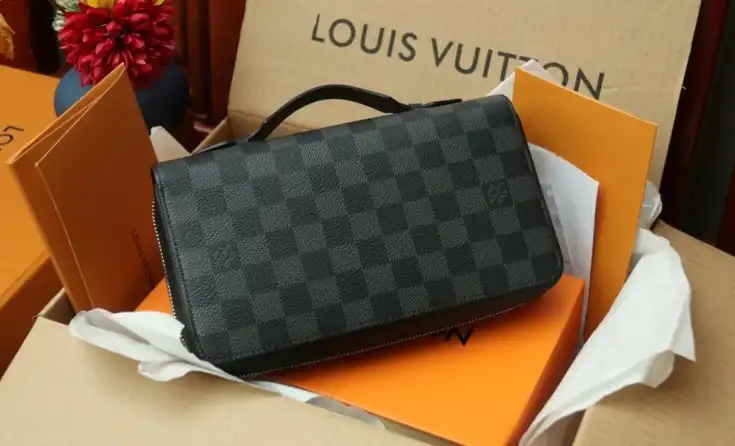 LV Clutch Bags 4206A-3684
