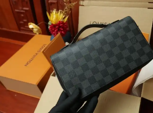 LV Clutch Bags 4206A-3684
