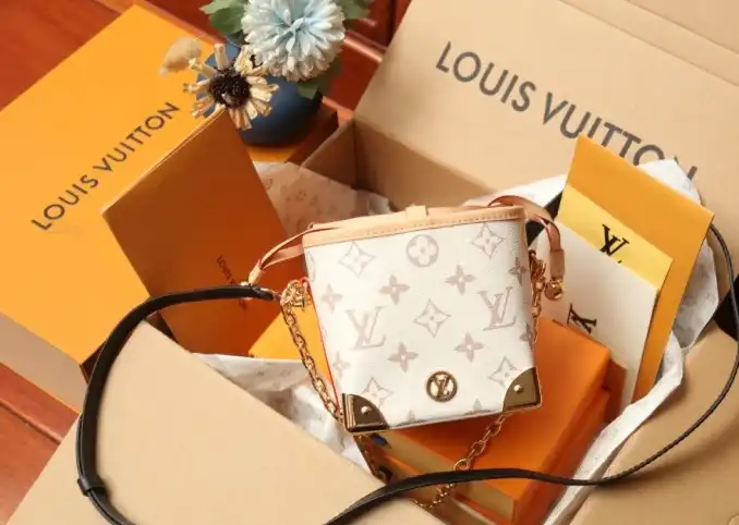 LV Bucket Bags 4206A-3687