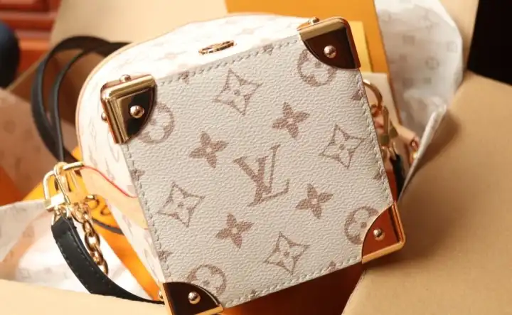 LV Bucket Bags 4206A-3687