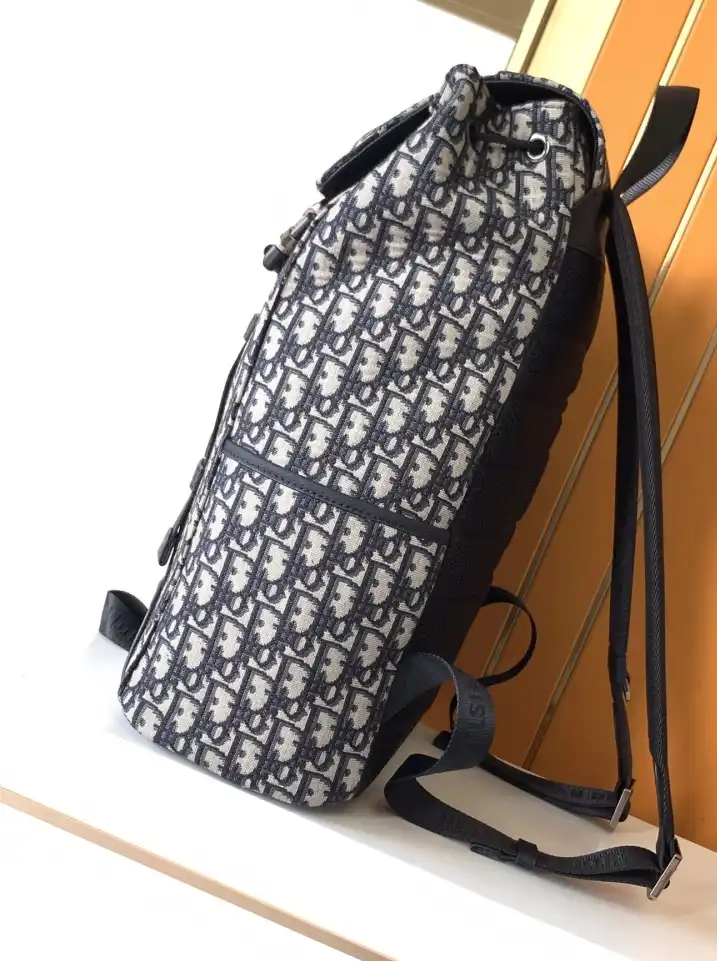 LV Backpacks 4206A-3824