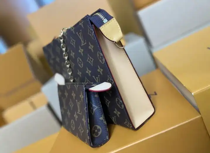 LV Clutch Bags 4206A-4111