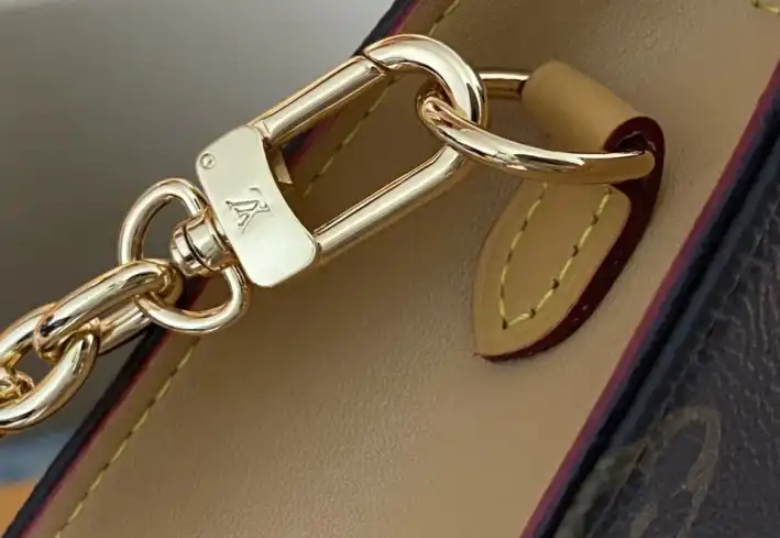 LV Clutch Bags 4206A-4111