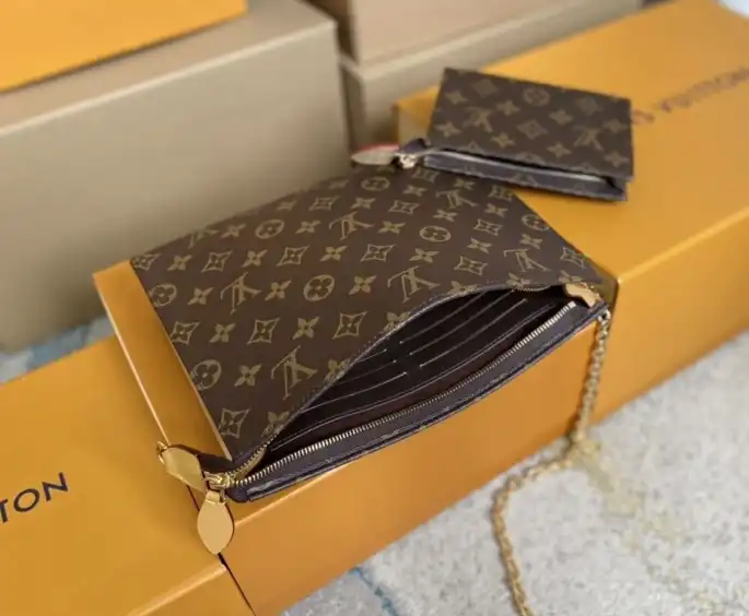 LV Clutch Bags 4206A-4111