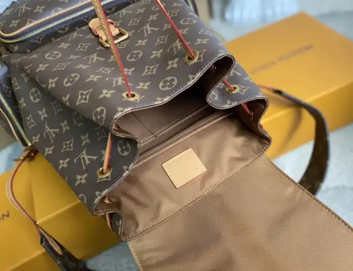 LV Backpacks 4206A-4122