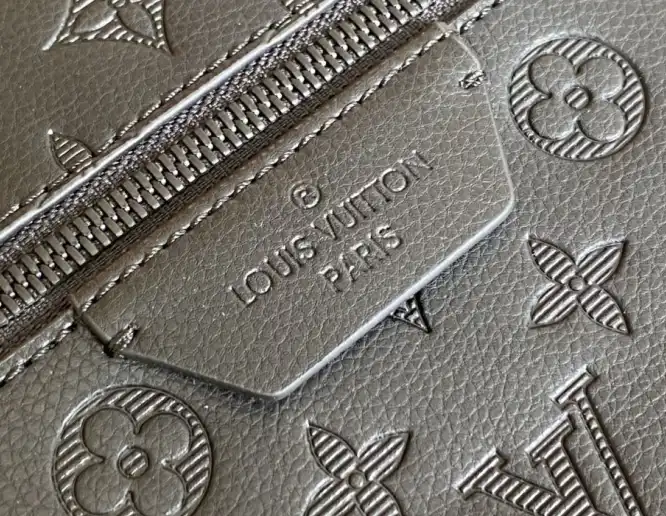 LV Backpacks 4206A-4125