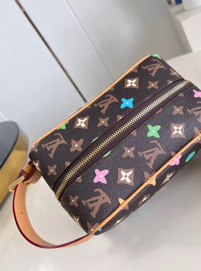 LV Cosmetic Bags 4206A-4264