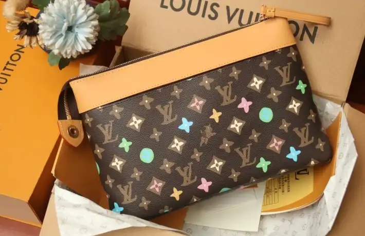 LV Clutch Bags 4206A-4541