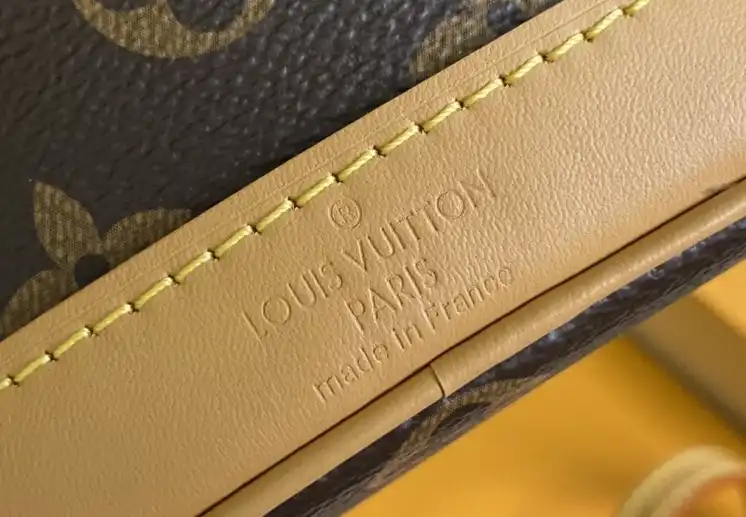 LV Bucket Bags 4206A-5173