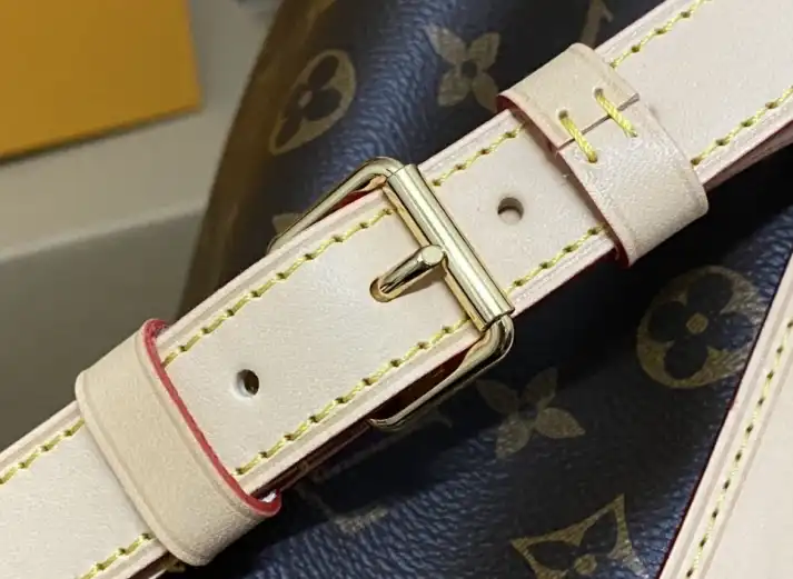 LV Bucket Bags 4206A-5176