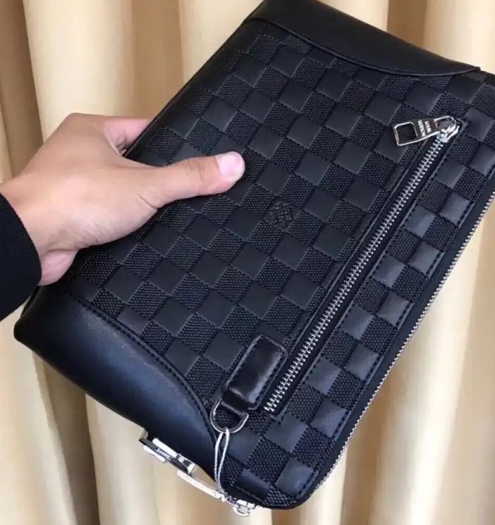 LV Clutch Bags 4206A-5535